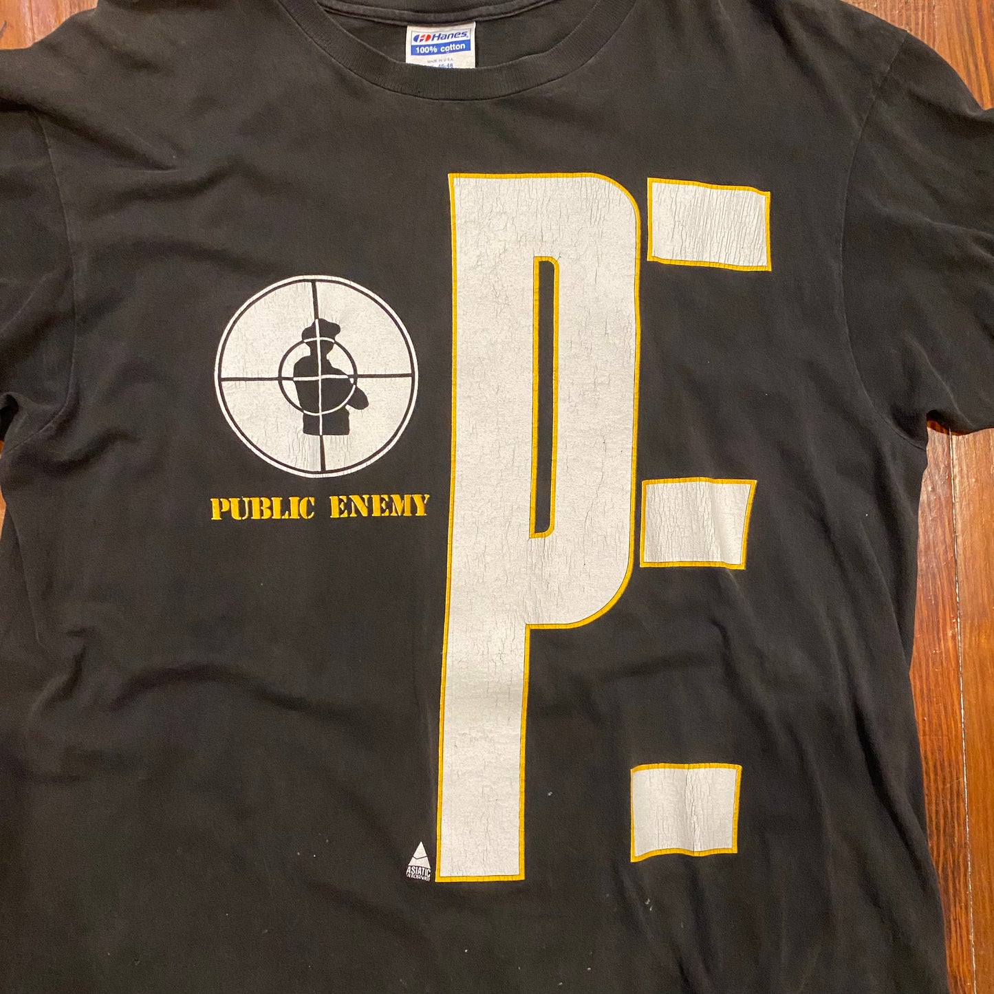 Vintage 1991 Public Enemy Apocalypse 91 The Enemy Strikes 90s Rap Tee - XL