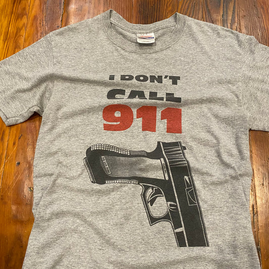 Vintage The Gun Store "I Dont Call 911" Humor Gun Tee - S