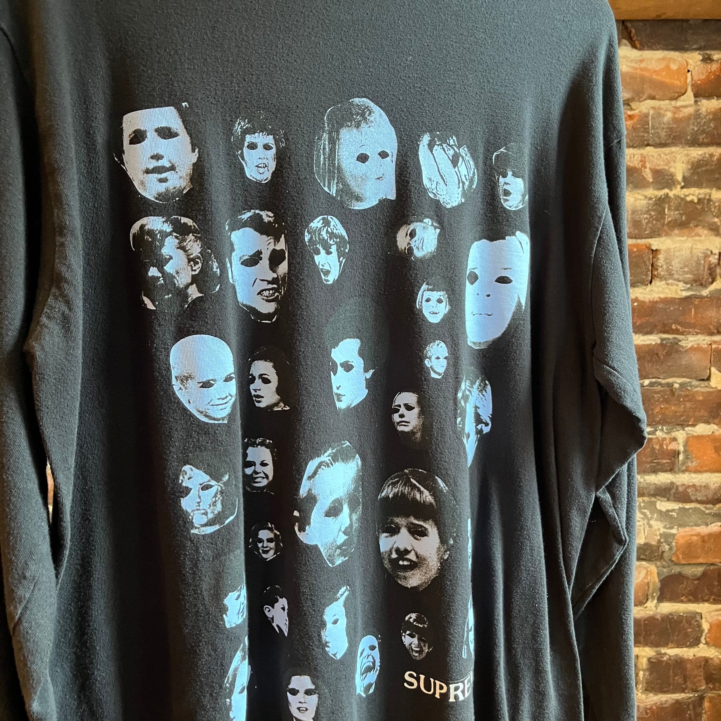 Supreme Faces Long-Sleeve- L