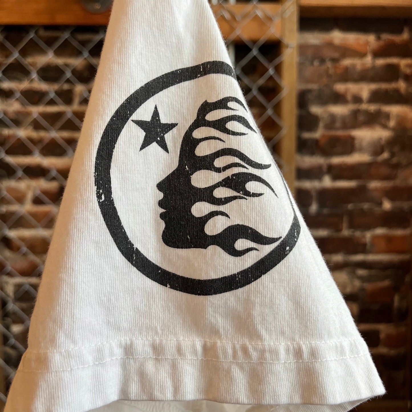 HellStar 'Howlin' White Tee - M