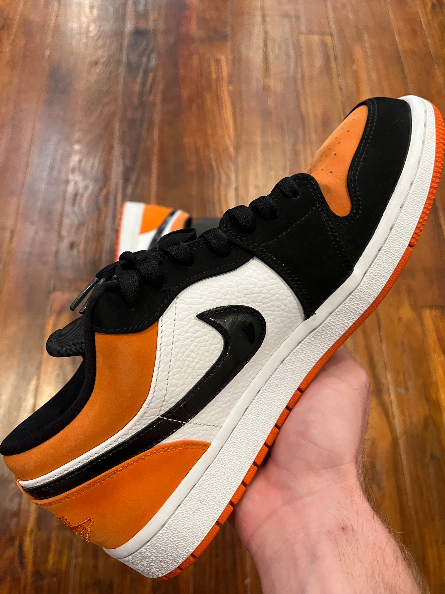 Jordan 1 Low 'Shattered Backboard' - SZ10M