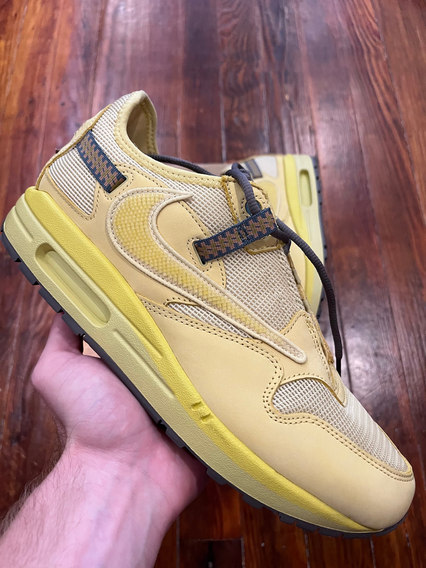 Nike Air Max 1 x Travis Scott Cactus Jack 'Saturn Gold' - SZ10M