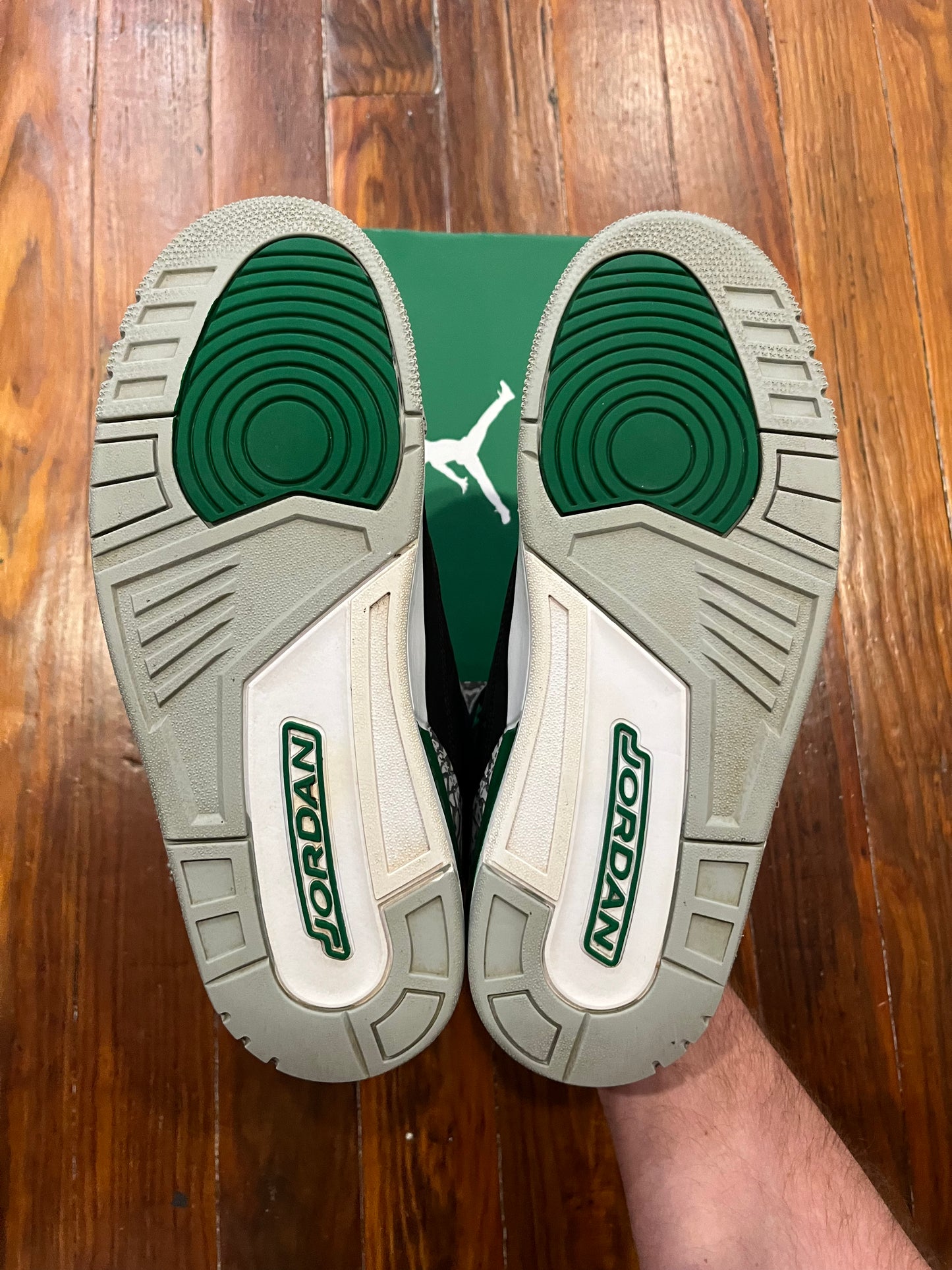 Jordan 3 Retro 'Pine Green' - SZ10.5M