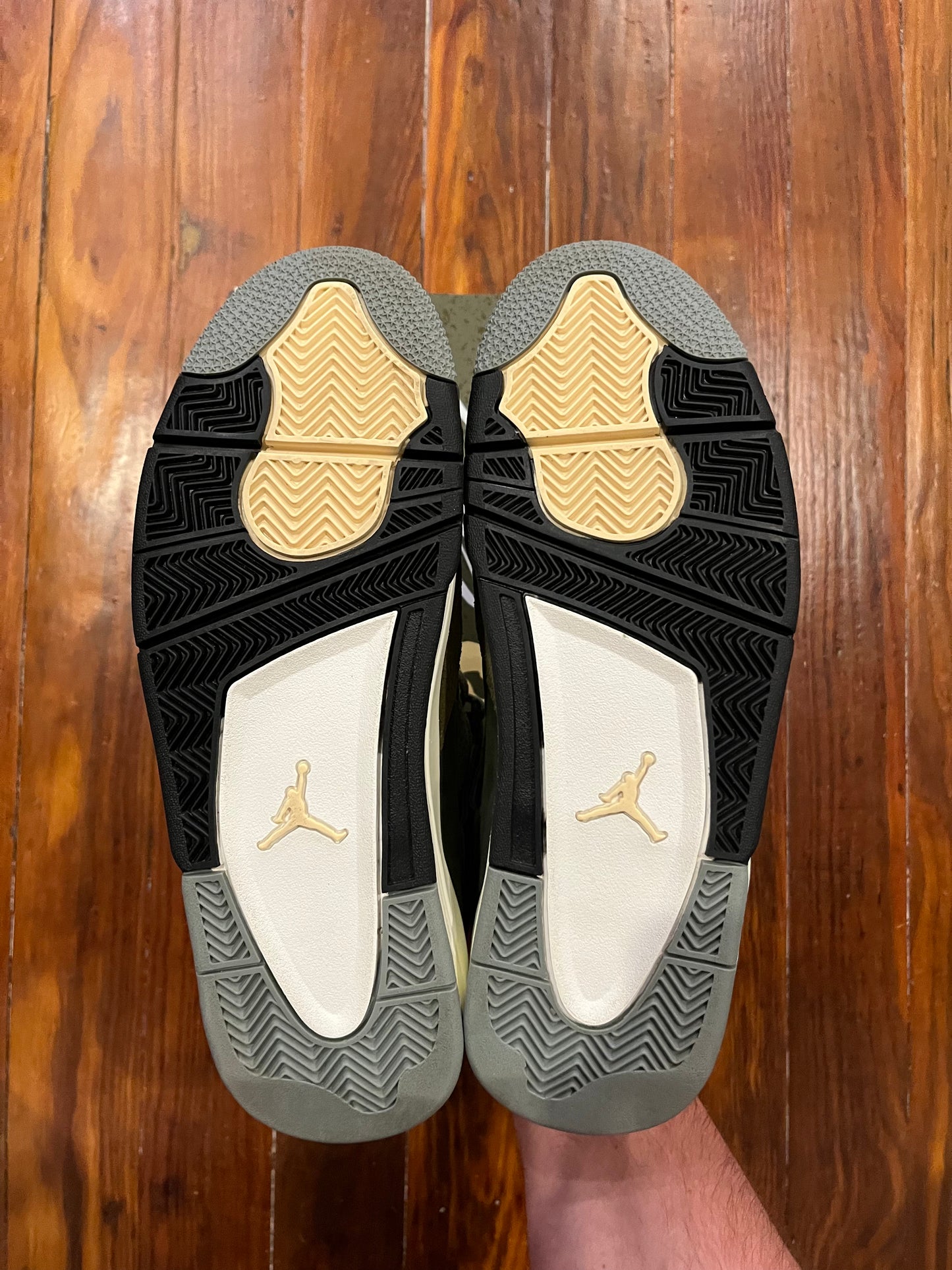 Jordan 4 Retro SE 'Craft Medium olive' - SZ10M