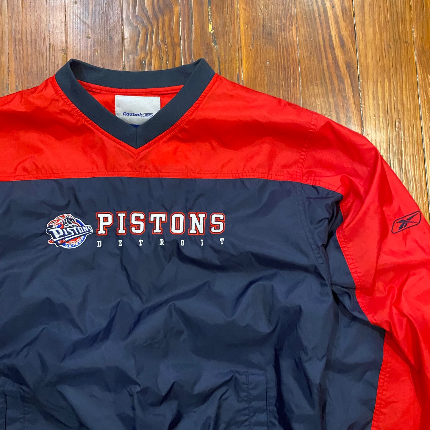 Vintage Pistons Detroit  Pull Over - M
