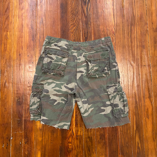 Camo Cargo Shorts- 38x11