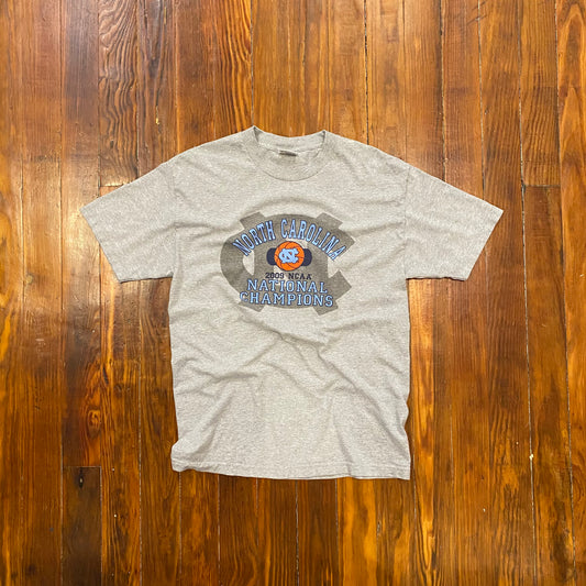 Vintage 2009 North Carolina Gray Basketball Tee - L